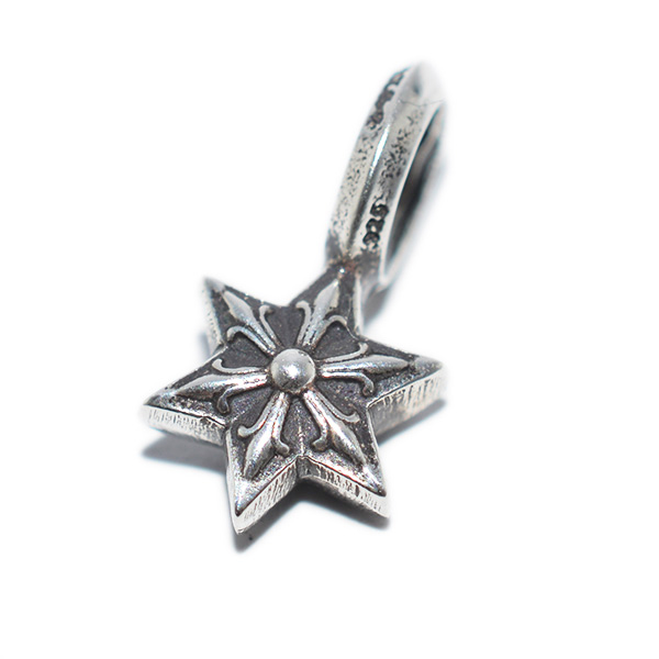 クロムハーツ　CHROME HEARTS　Stack Charm Ｓｔａｒ #A V2　スタックチャームスター#A V2　【トップのみ】