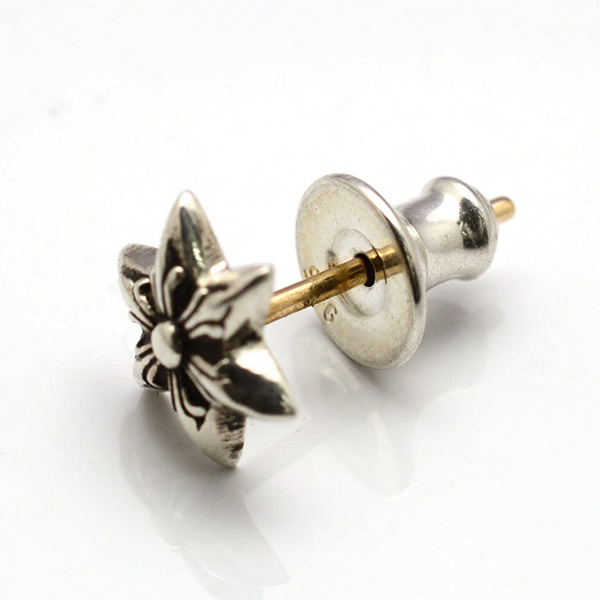 クロムハーツ　CHROME HEARTS　スタースタッド ピアス【1個＝片耳用】