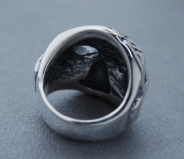 TRAVIS WALKER(トラヴィスワーカー)